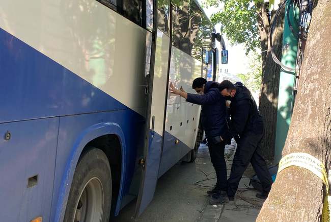 Grupuri de migranți depistate de polițiști pe autostrad A1